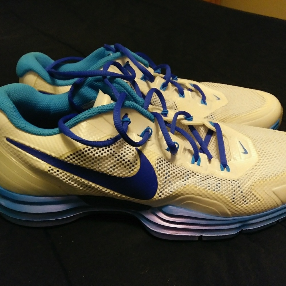 Mens Nike training shoes